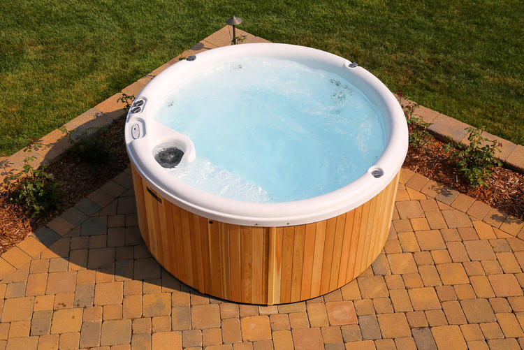Nordic Hot tubs leisurecraft europe crown classic model red cedar spa whirlpool