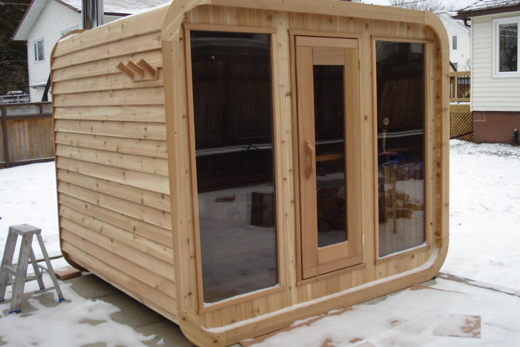 Dundalk Leisurecraft Europe Knotty cedar Luna Sauna withour porch