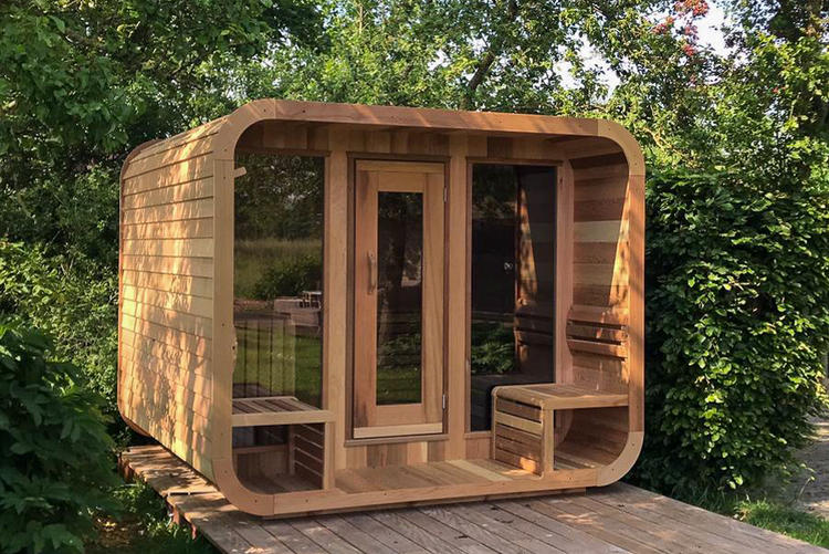 Leisurecraft europe Luna sauna with front porch