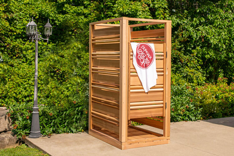 Dundalk leisurecraft europe Red Cedar cloudburst outdoor shower made in canada