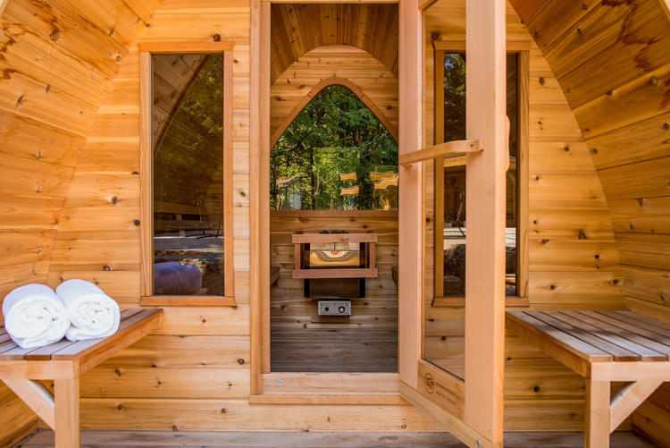 Dundalk Leisurecraft europe POD sauna knotty western red cedar front porch cooling down