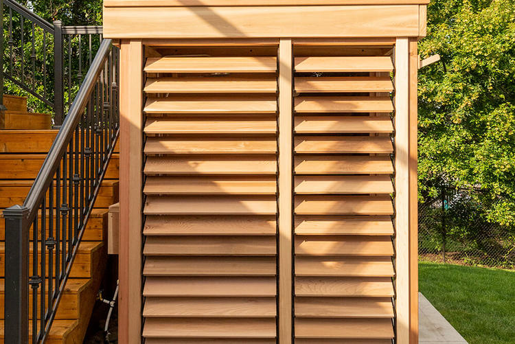 Leisurecraft Europe Dundalk pure cube outdoor sauna privacy panel closed